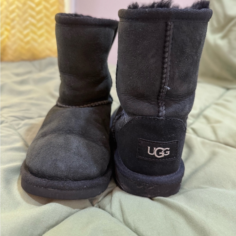 UGG Classic Short Black Suede Shearling Boots 13C